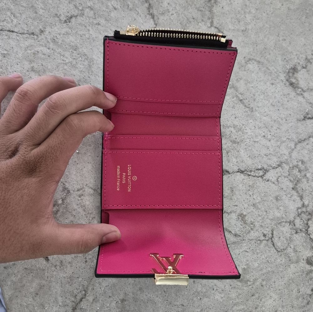 Louis Vuitton Black Leather Key Wallet - Picture 4 of 5